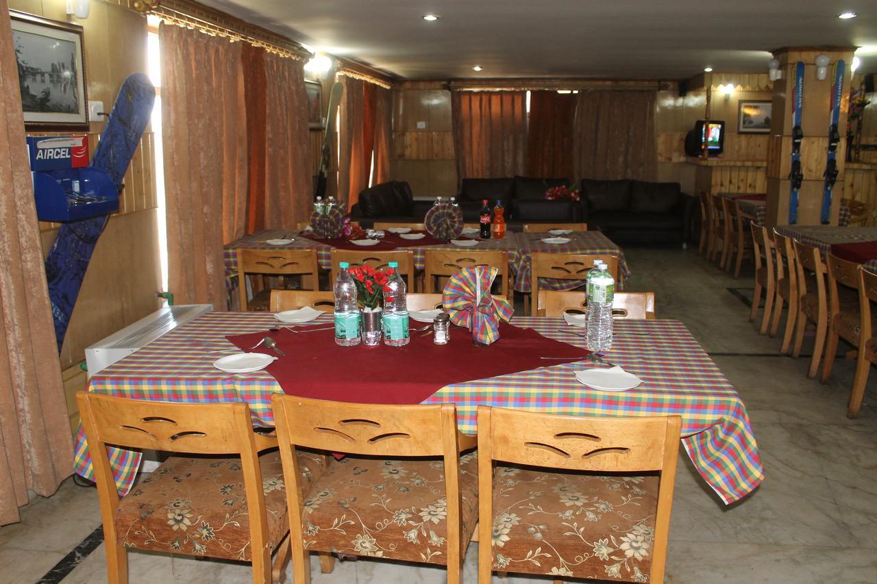 Fluorescence Hotel And Restaurant Гульмарг Экстерьер фото
